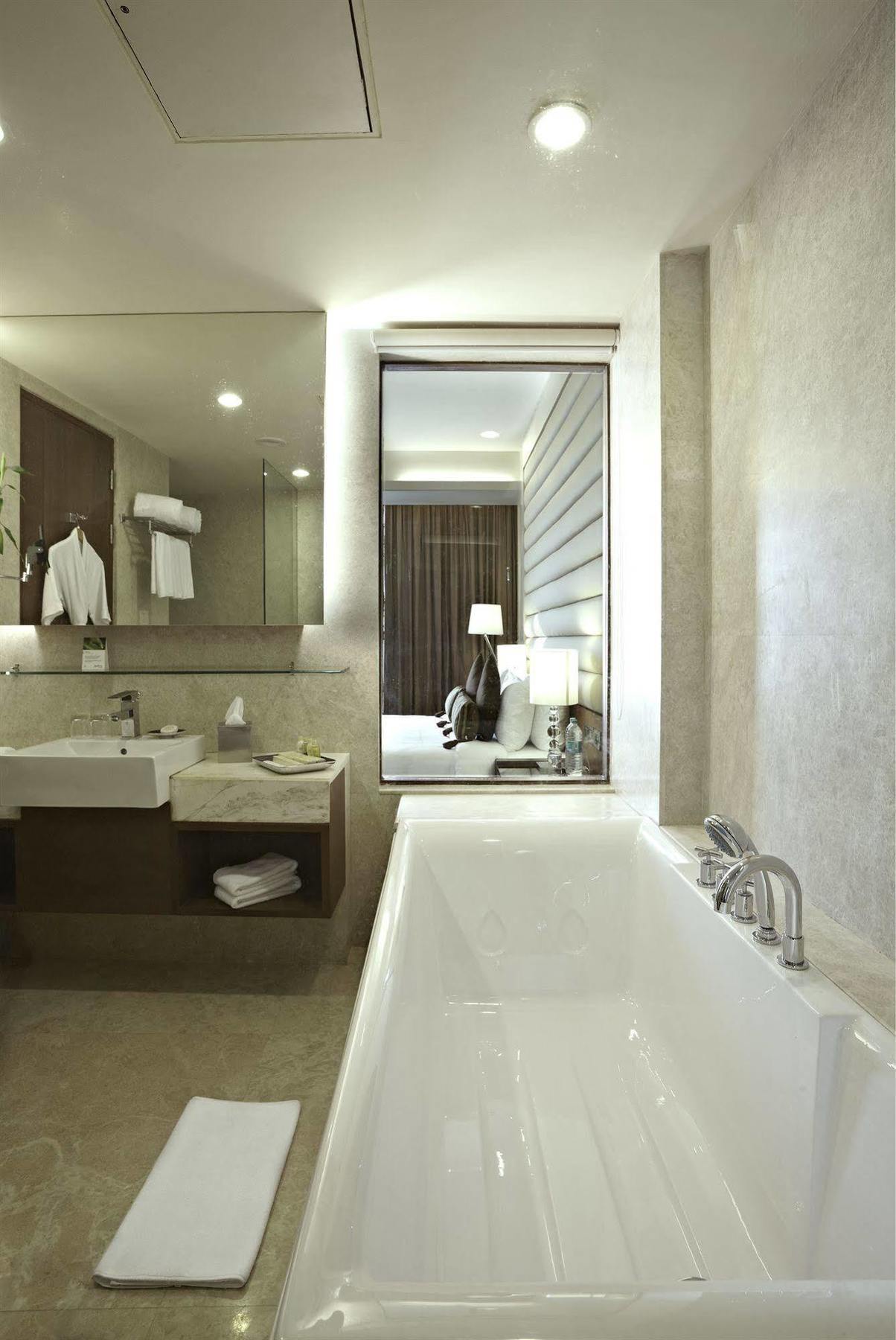 Radisson Blu Hotel Rudrapur Εξωτερικό φωτογραφία