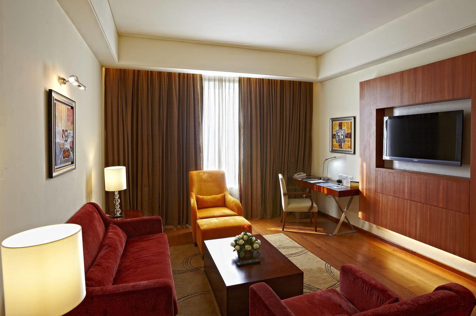 Radisson Blu Hotel Rudrapur Εξωτερικό φωτογραφία