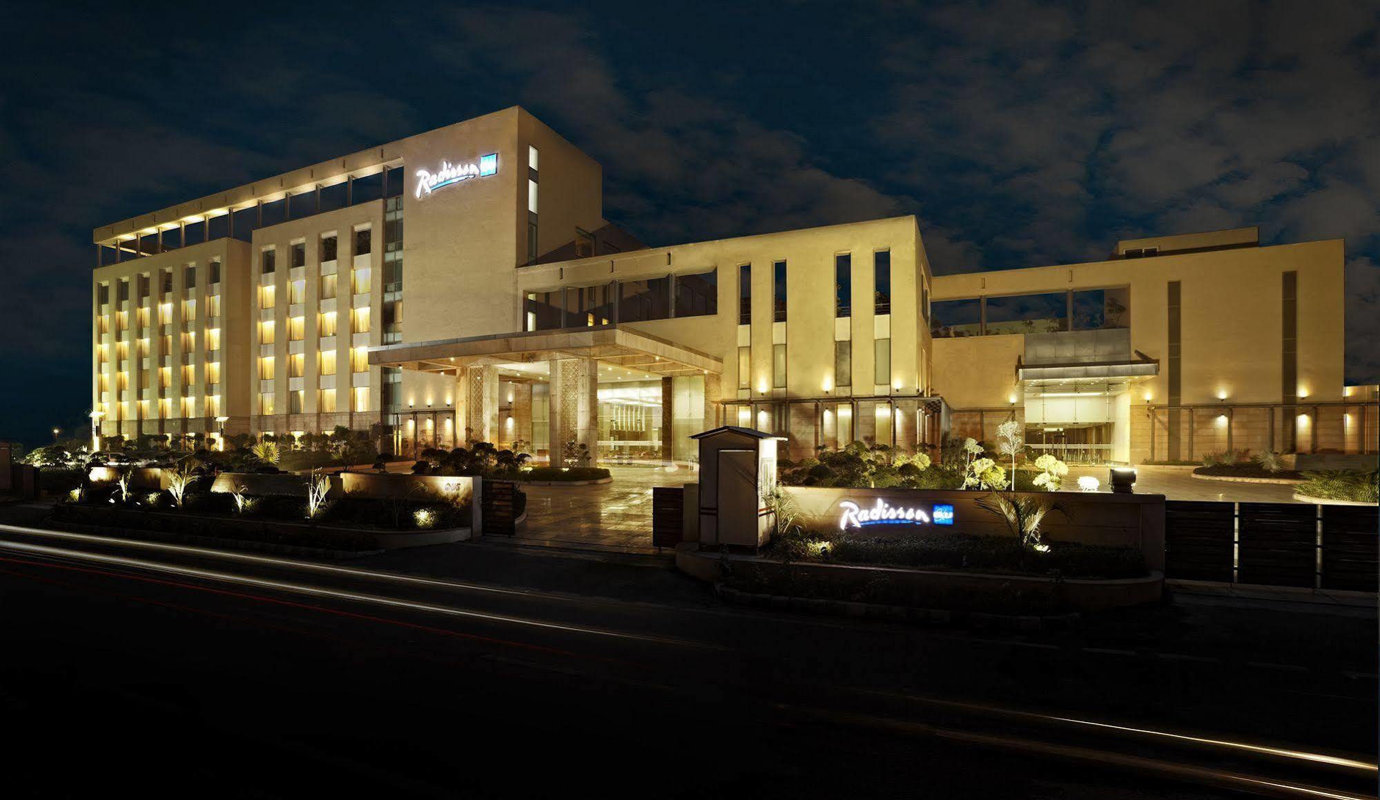 Radisson Blu Hotel Rudrapur Εξωτερικό φωτογραφία